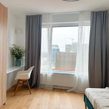 Апартаменты Luxurious Brand New Free Parking *