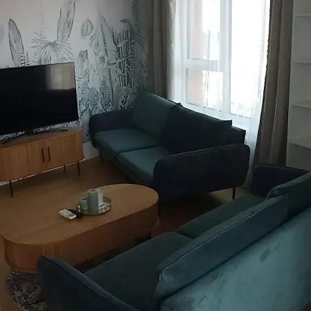 Luxurious Brand New Free Parking Apartamento