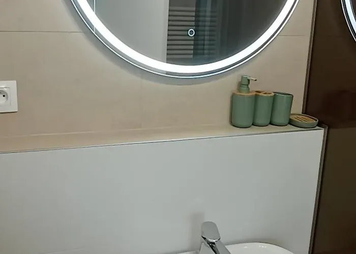 Διαμέρισμα Luxurious Brand New Free Parking Μπρατισλάβα