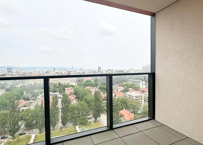 Luxurious Brand New Free Parking Μπρατισλάβα